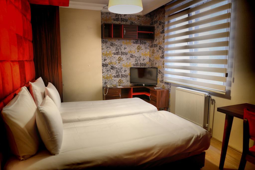 The Corner Palace 2* Istanbul