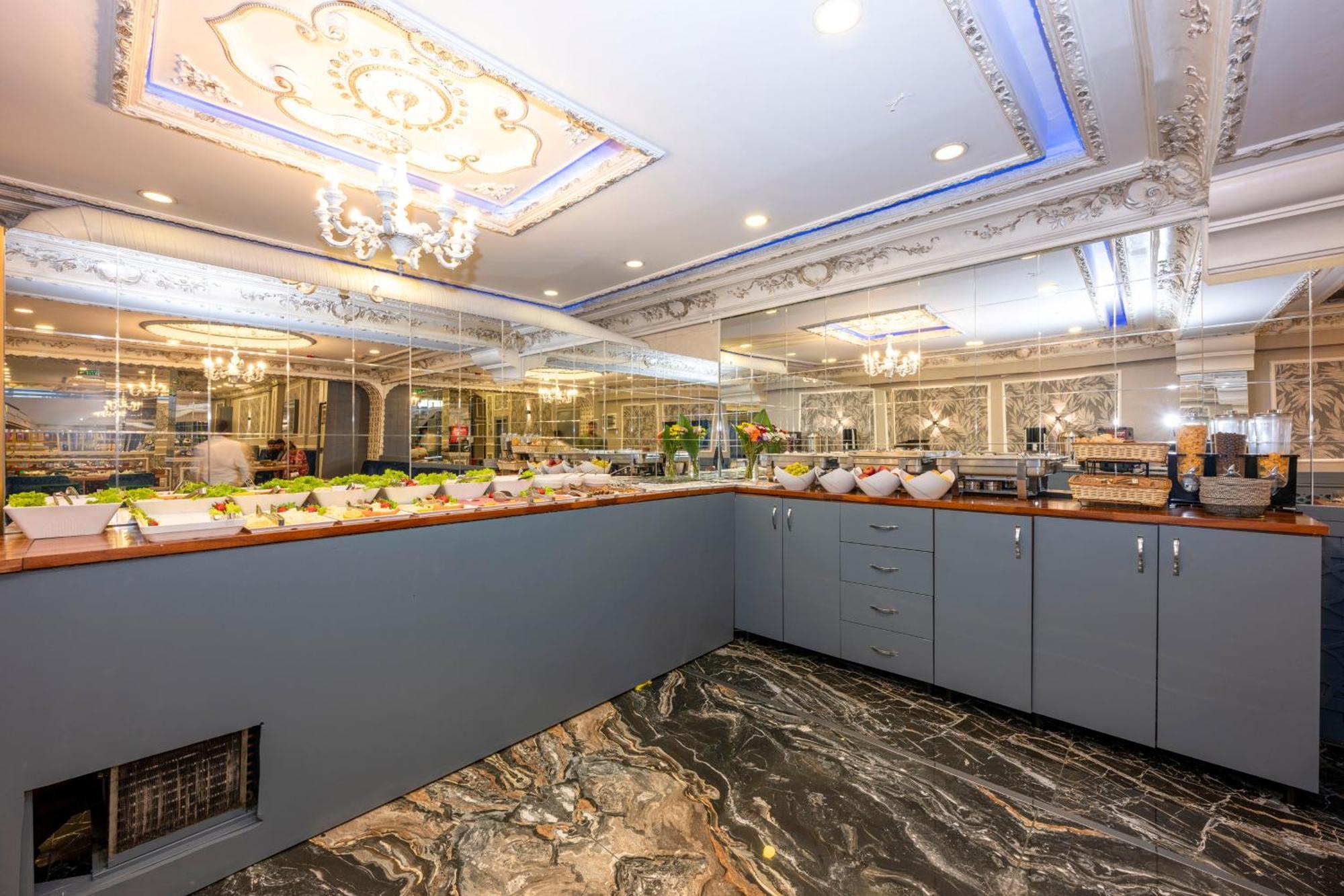 Nobel Old Town - Special Category Hotel