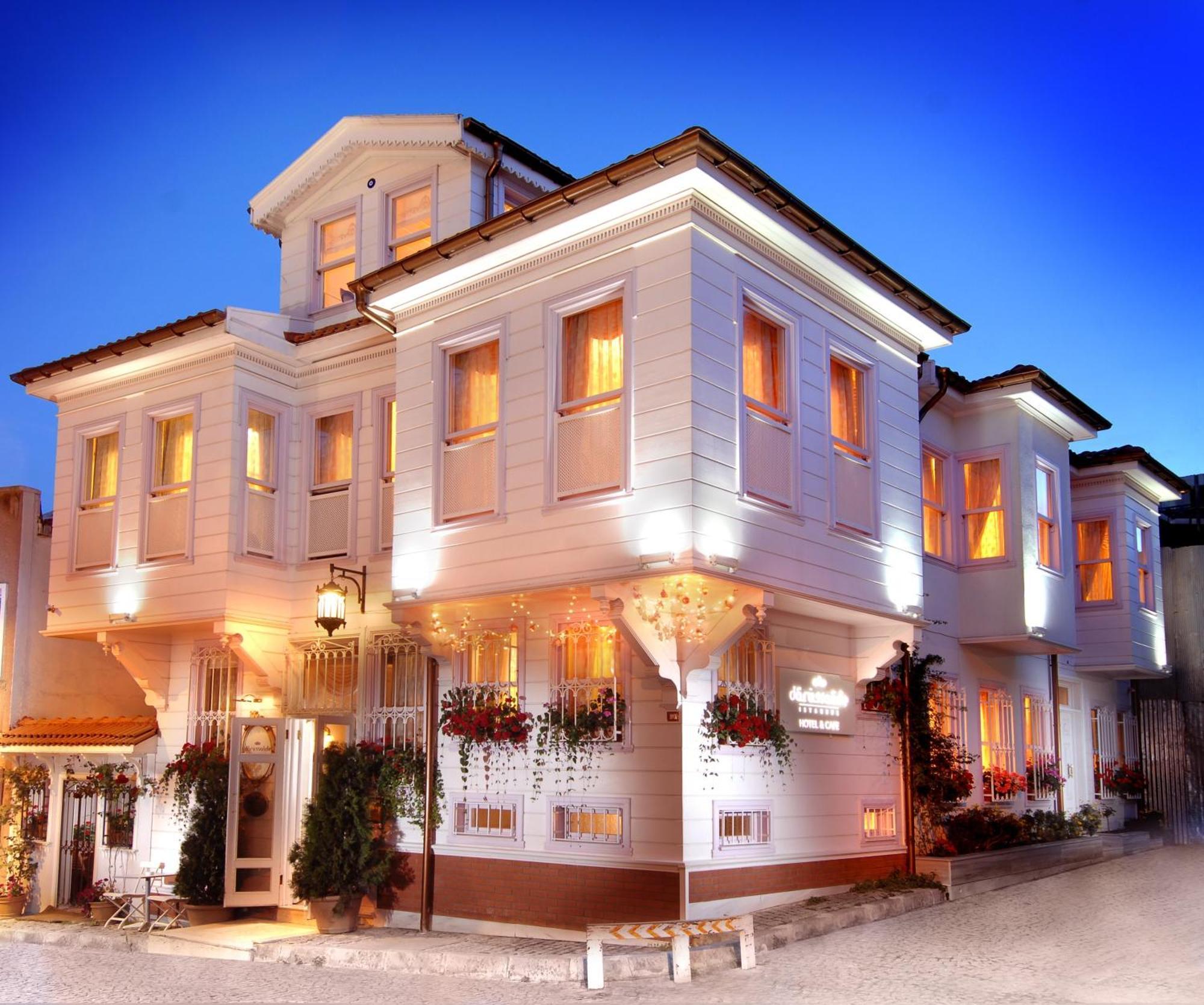 Hotel Darussaade Old - Sultanahmet 4*
