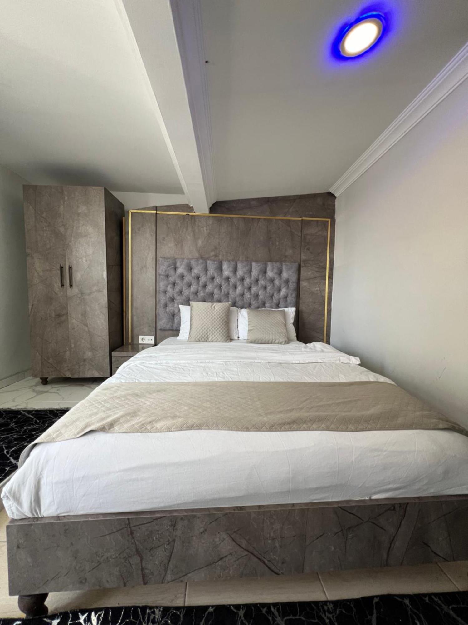 Hotel Taksim Brand