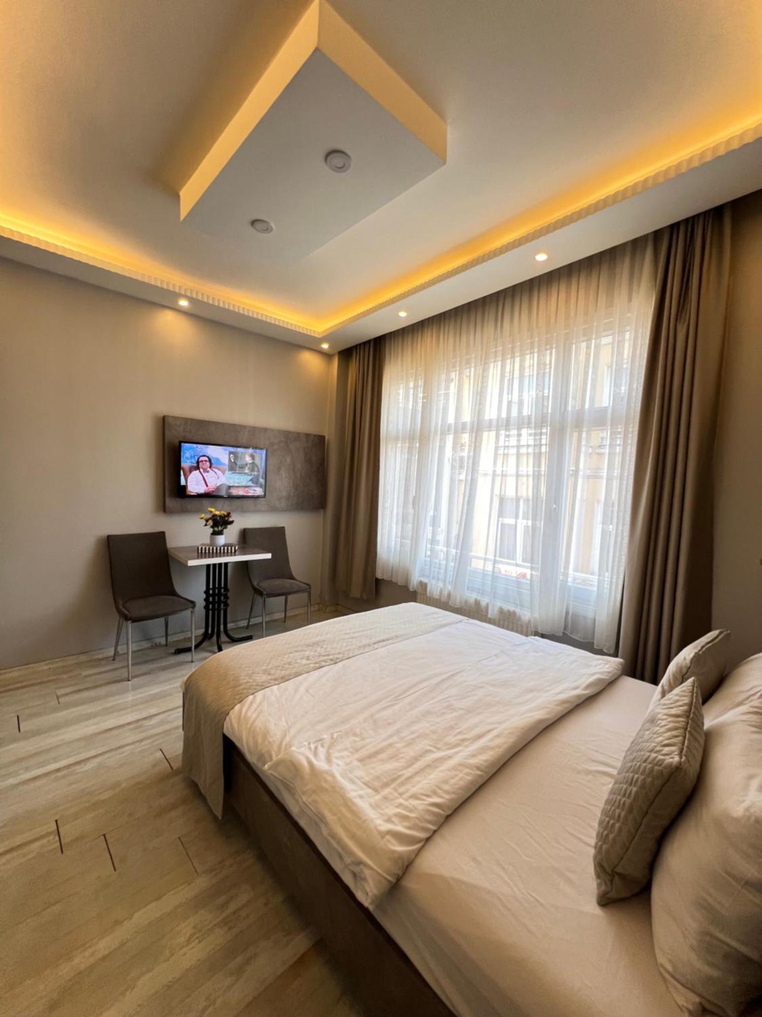 Hotel Taksim Brand *