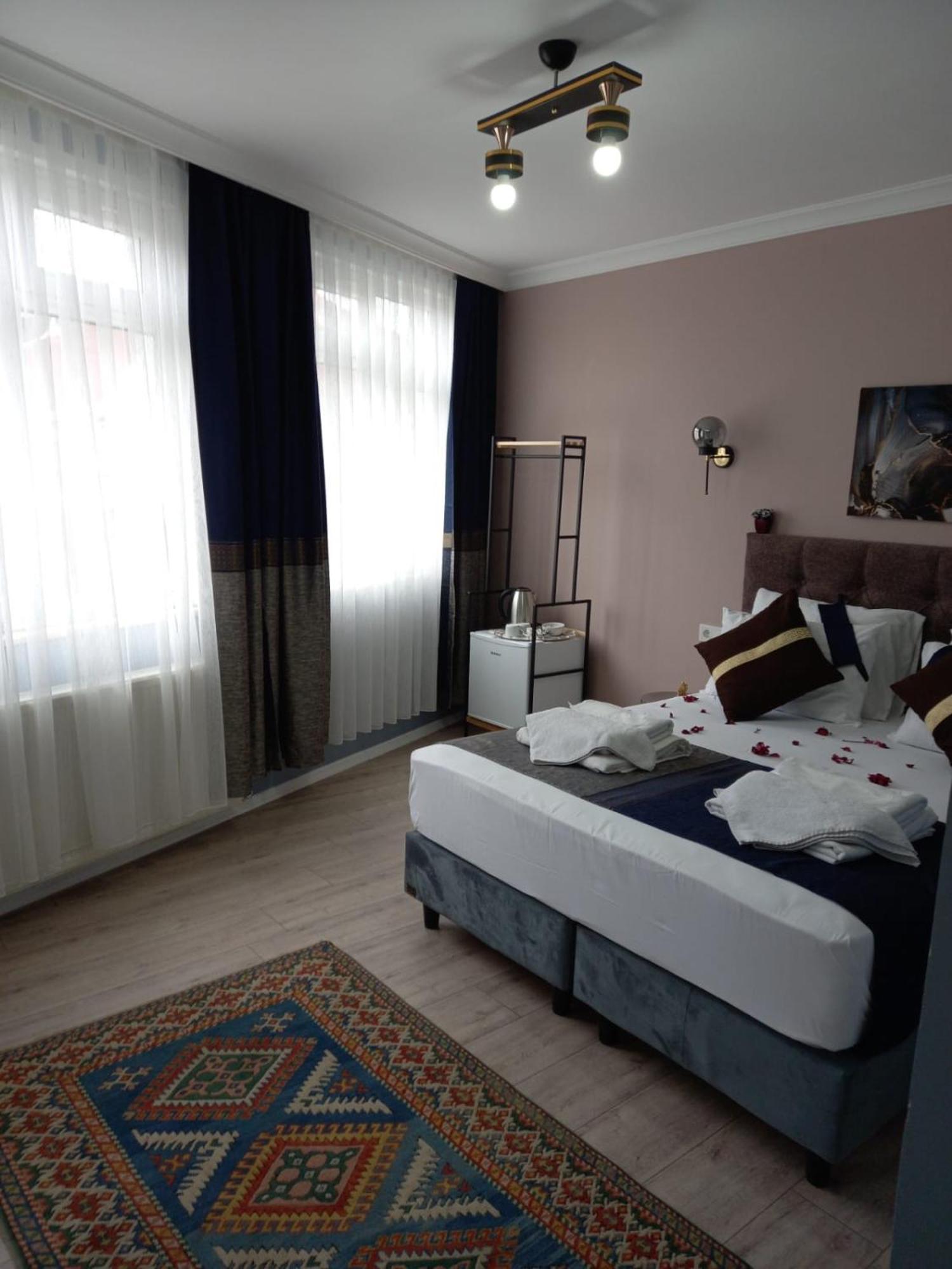 Oda ve Kahvaltı Emirhan Hotel, Sultanahmet