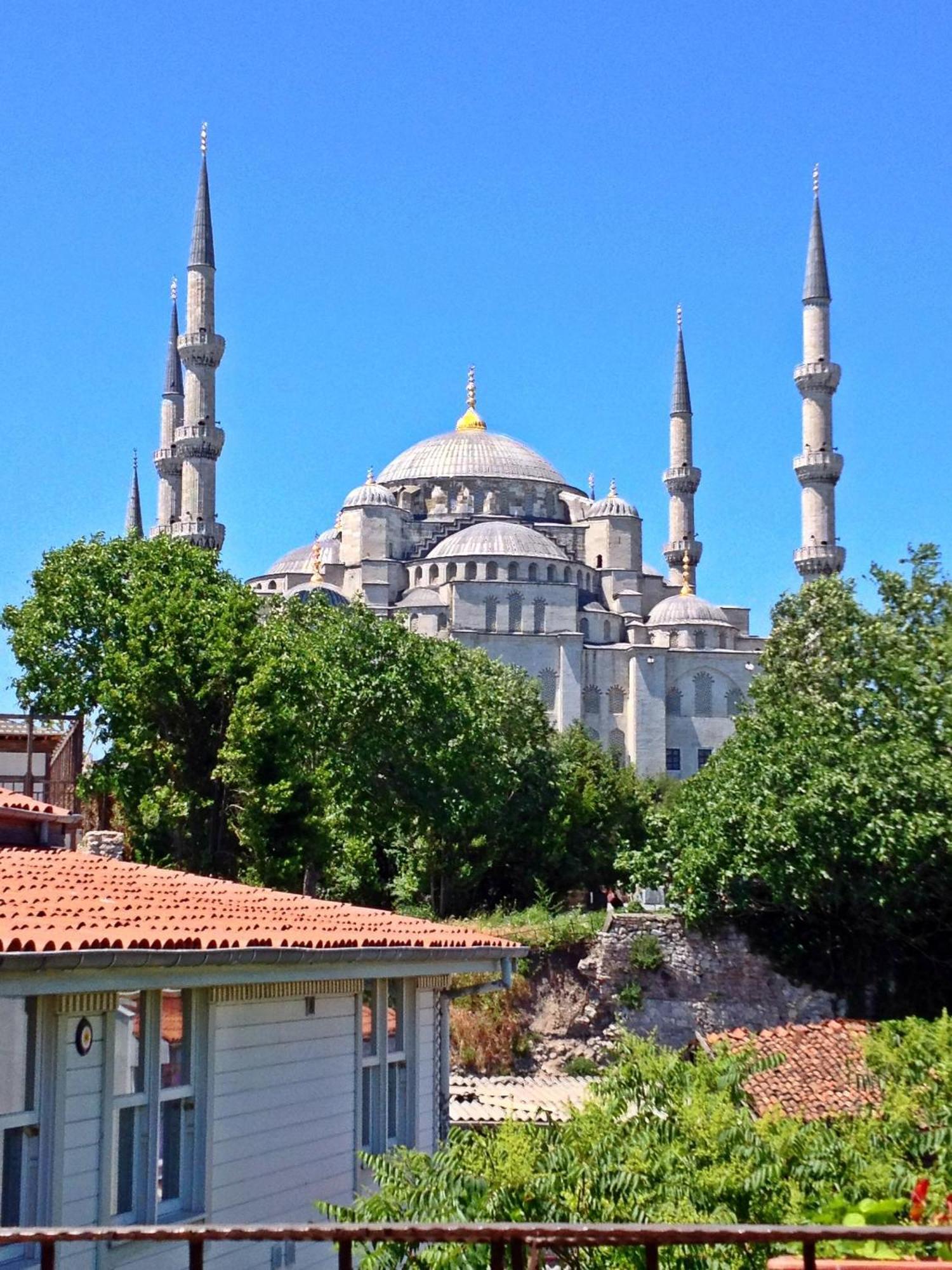 Naz Wooden House 3* Istanbul