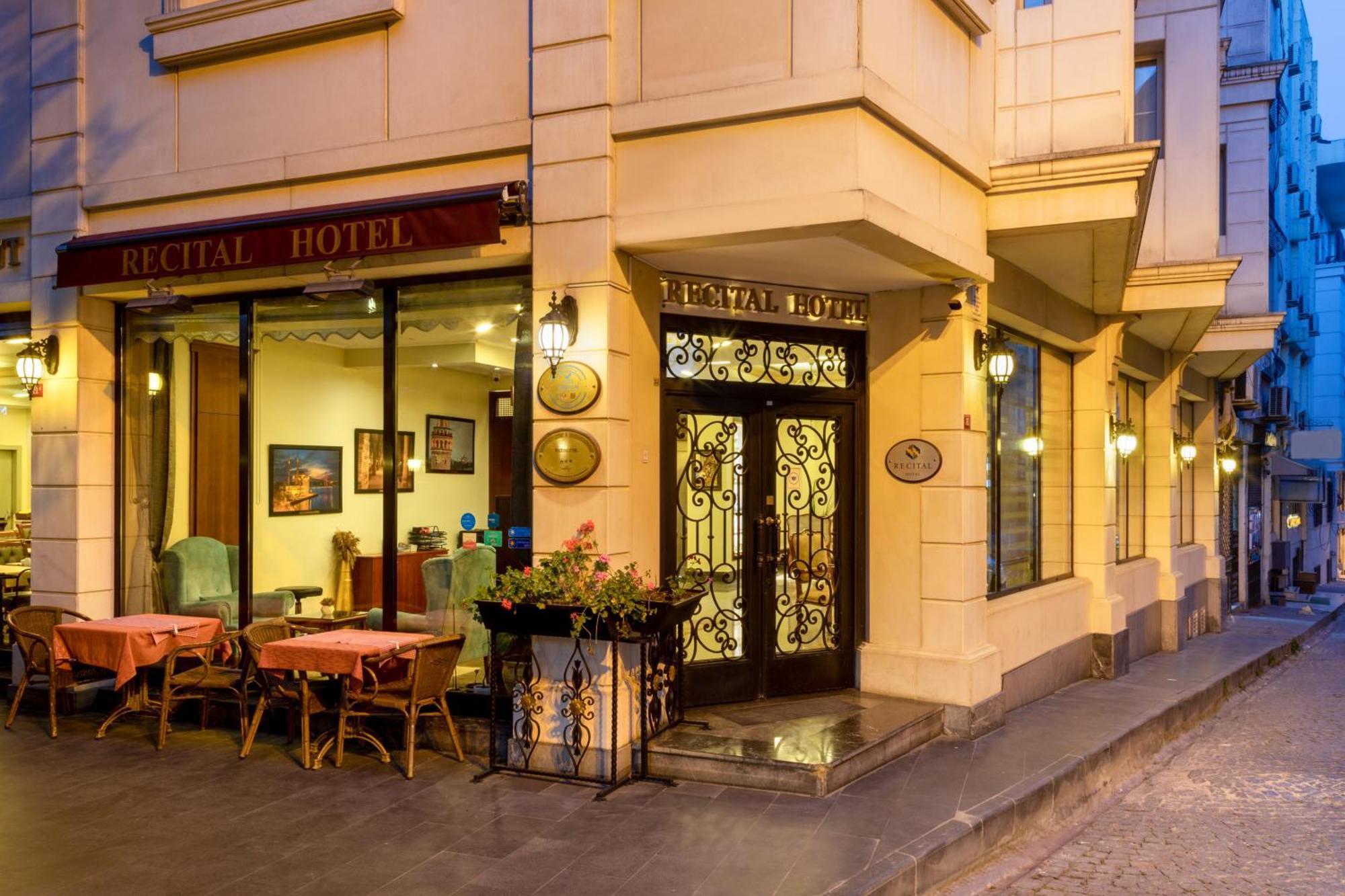 Hotel Recital