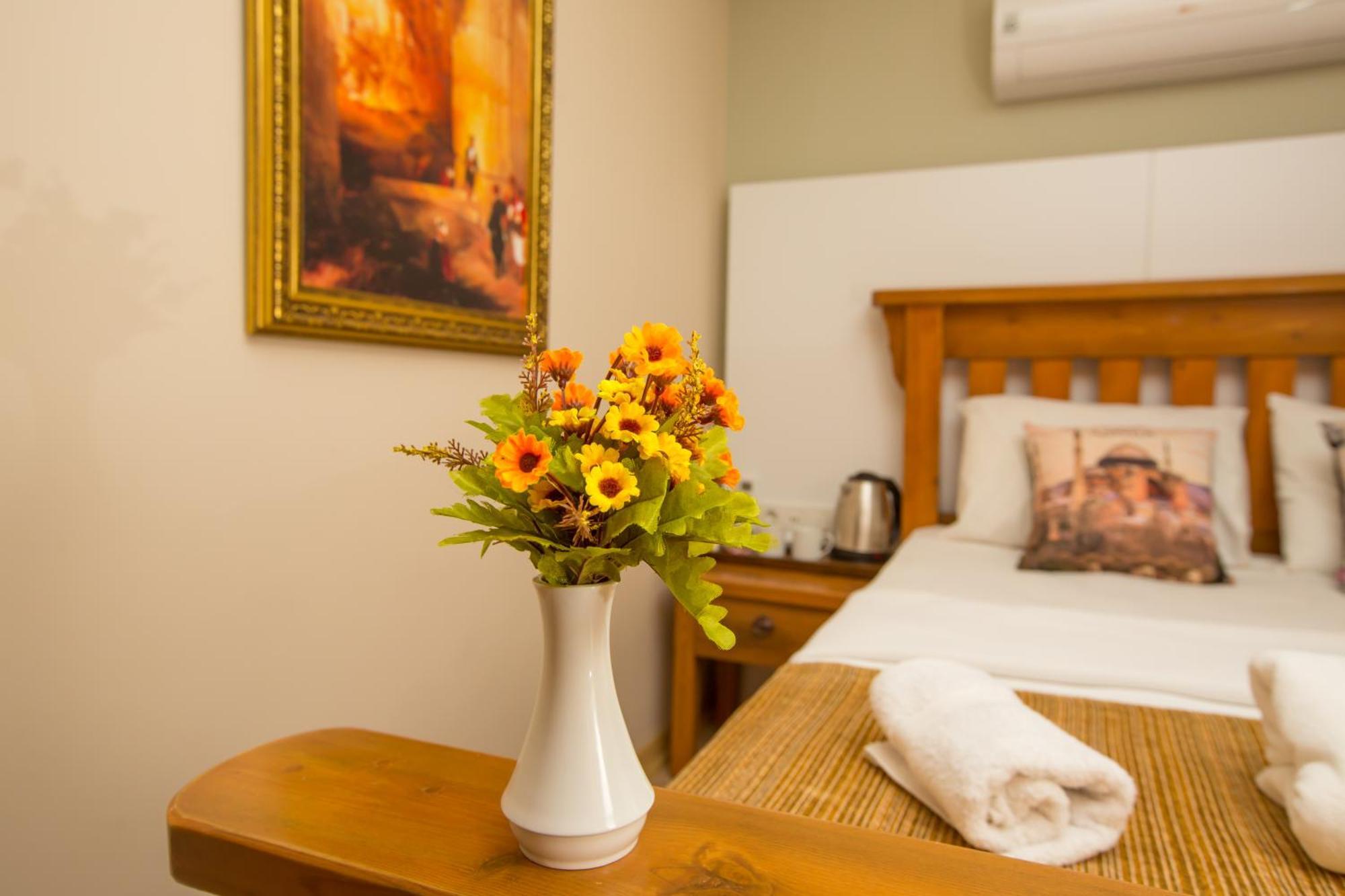 Hotel The Peraport 3*