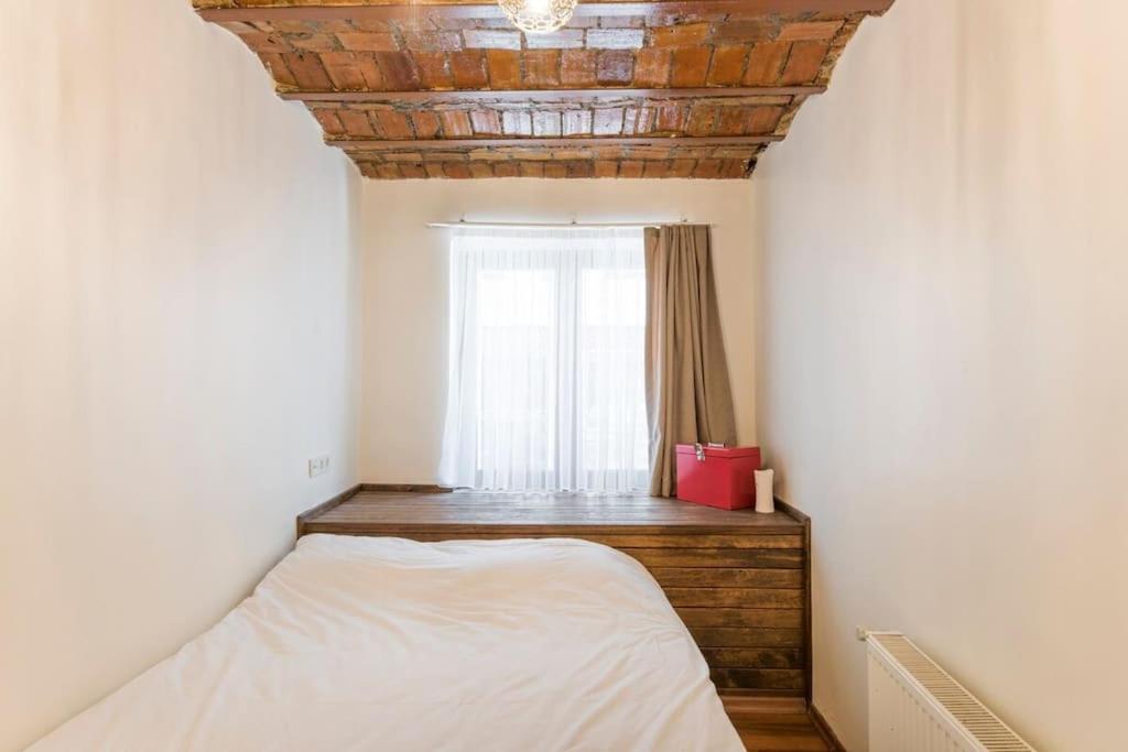 Beautiful 1 Bedroom Apt. W/ac 400 Meters Taksim Square * Istambul
