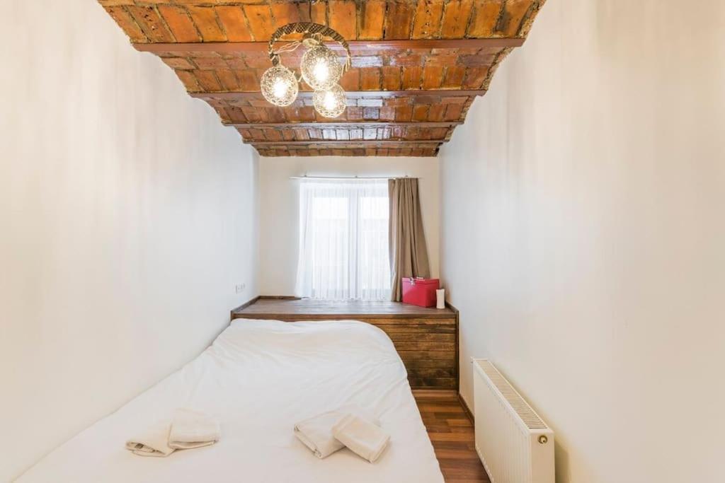 Beautiful 1 Bedroom Apt. W/ac 400 Meters Taksim Square Apartamento