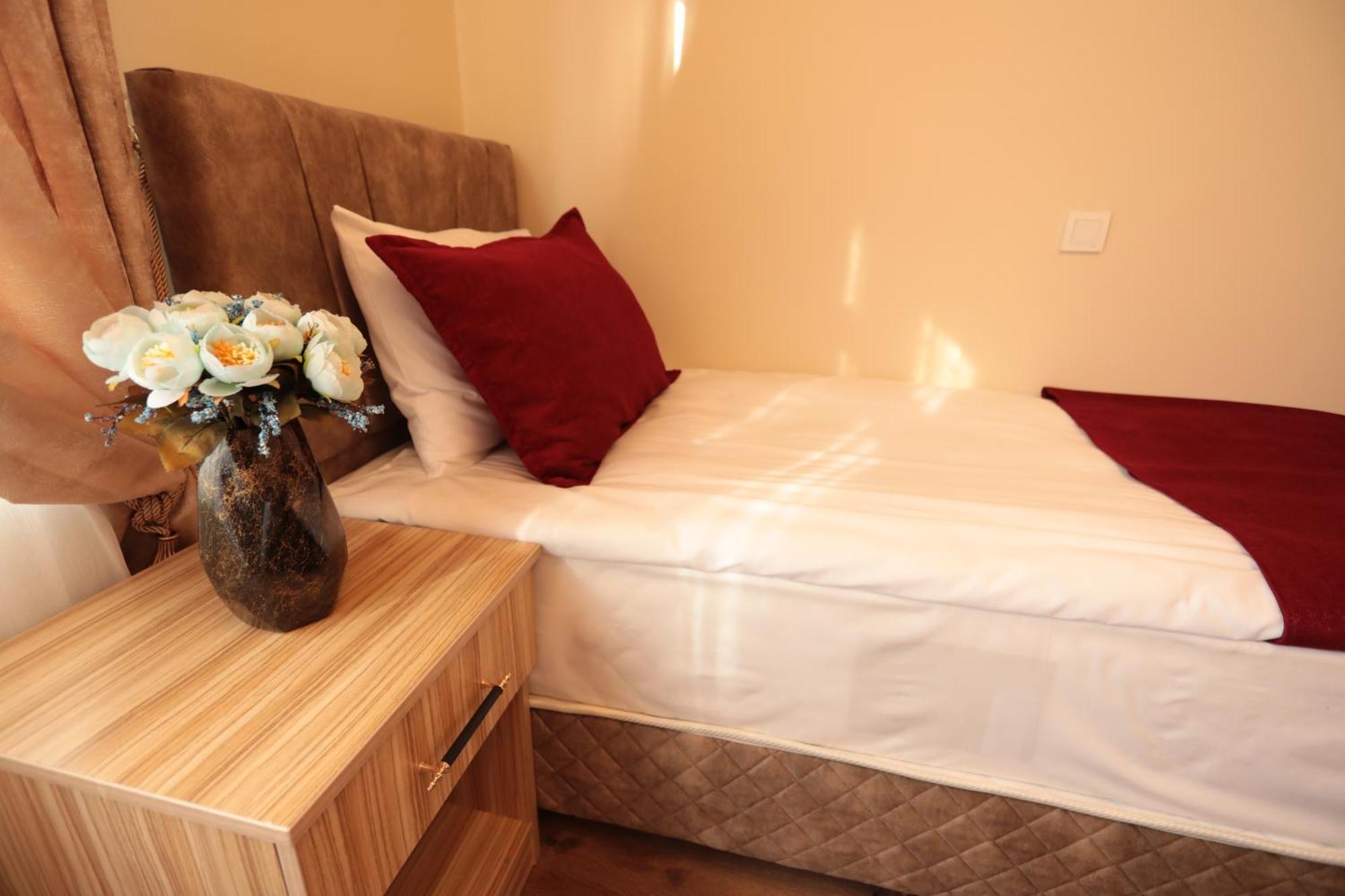Guelec Hotel
