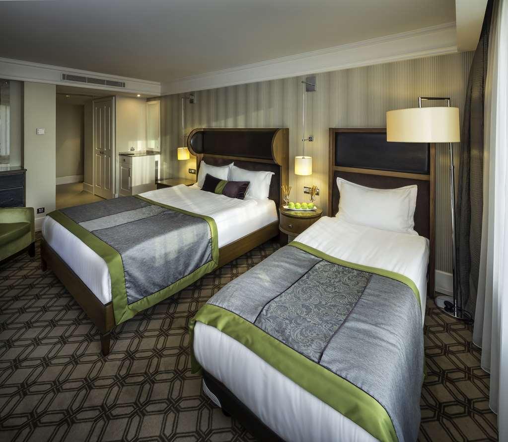 Hotel Titanic Port Bakirkoy 5*