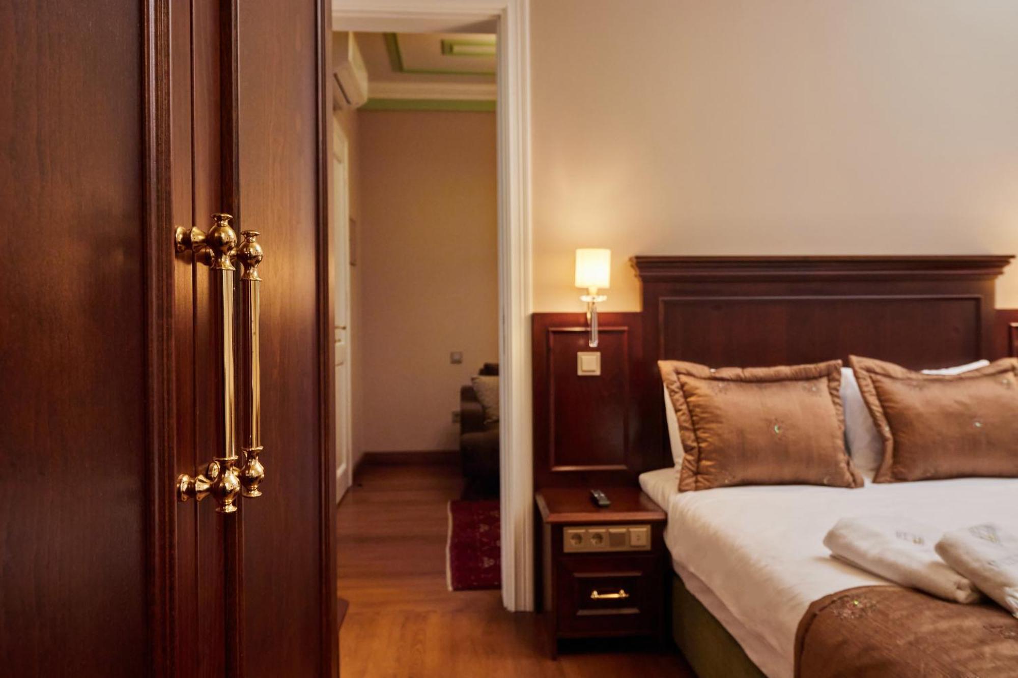 White Palace Old Boutique Hotel