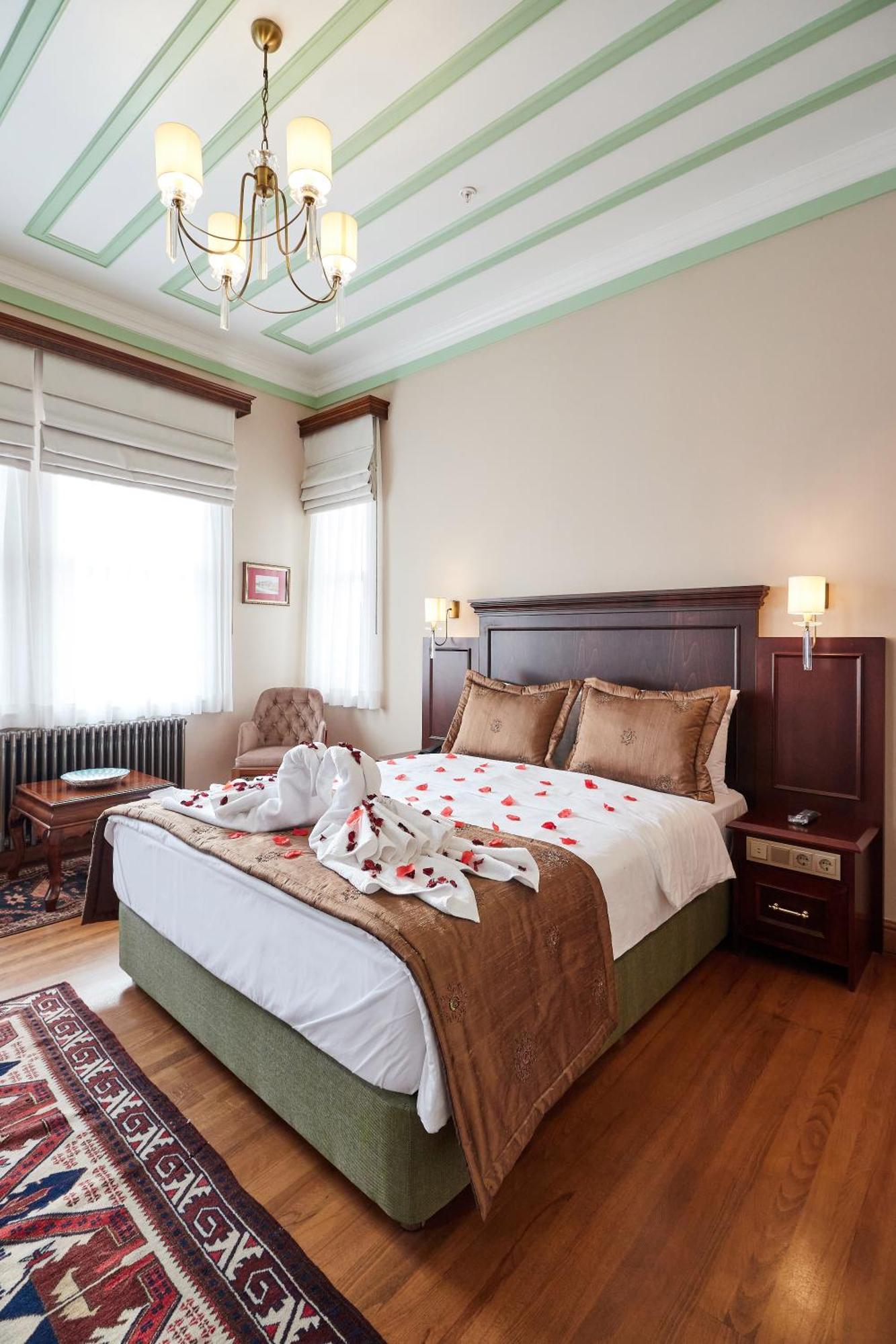 White Palace Old Boutique 5*