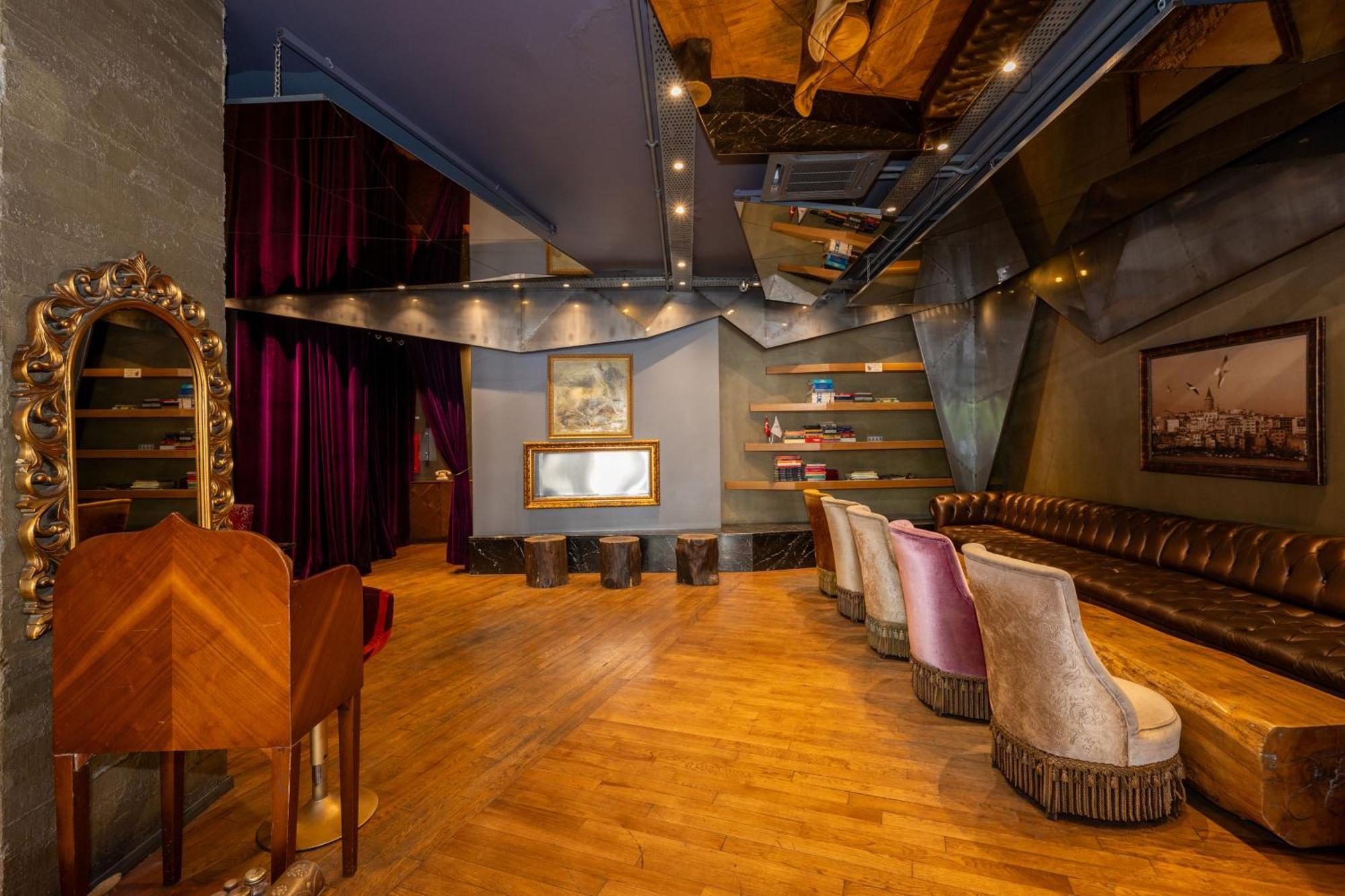 Tulip City Hotel & Spa - Istanbul Taksim Pera City Center 4*