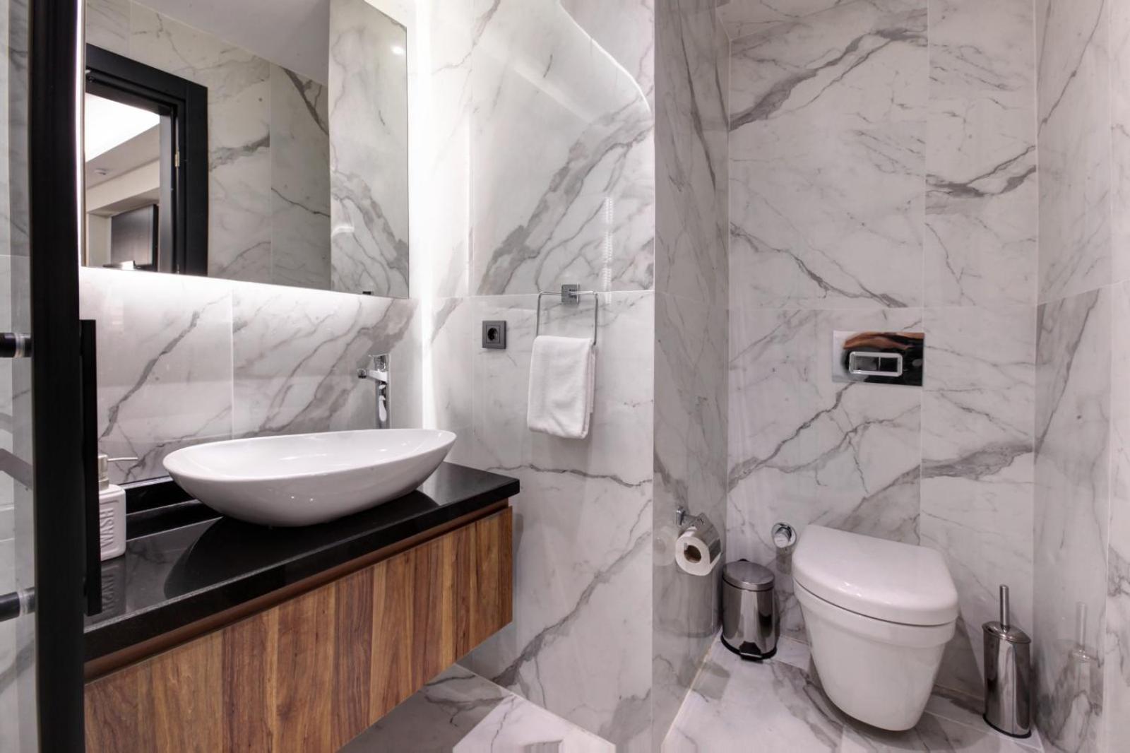 Hotel Xenia 3*