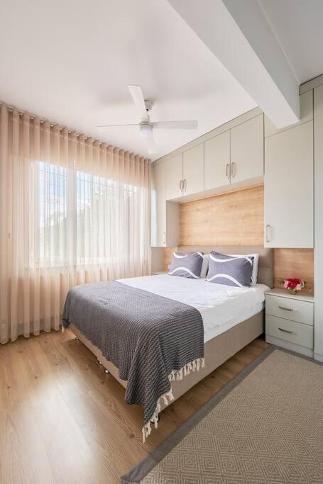 Luxury With Bosphorus View In Sariyer! Apartment *