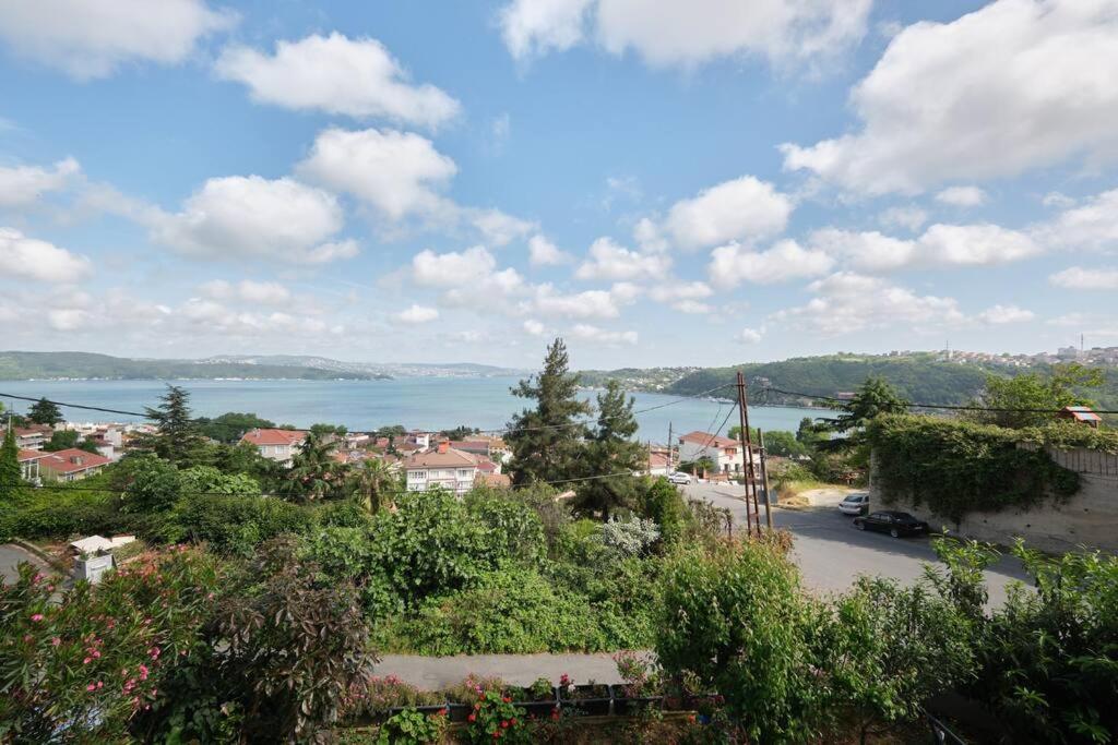 Luxury With Bosphorus View In Sariyer!