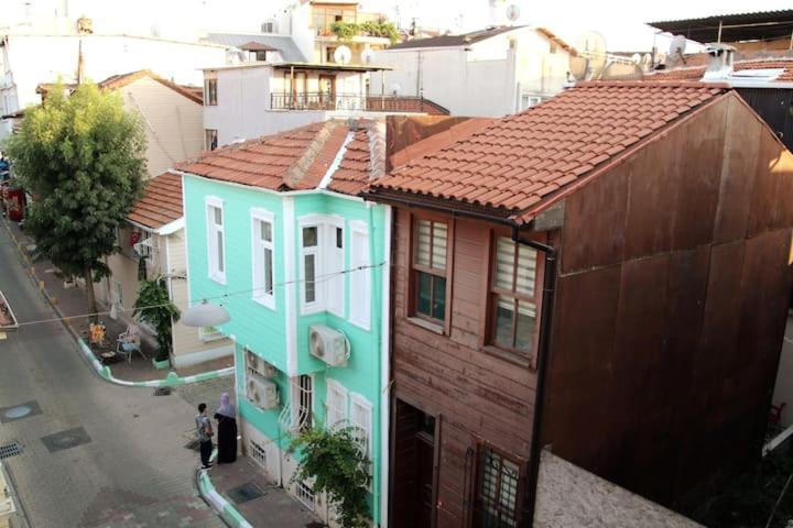 Estampolis *