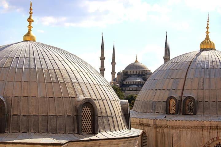 Estampolis * Istanbul