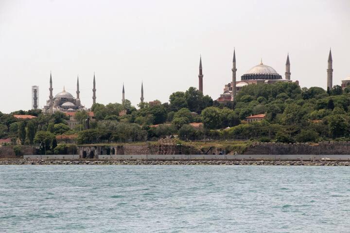 Estampolis Istanbul
