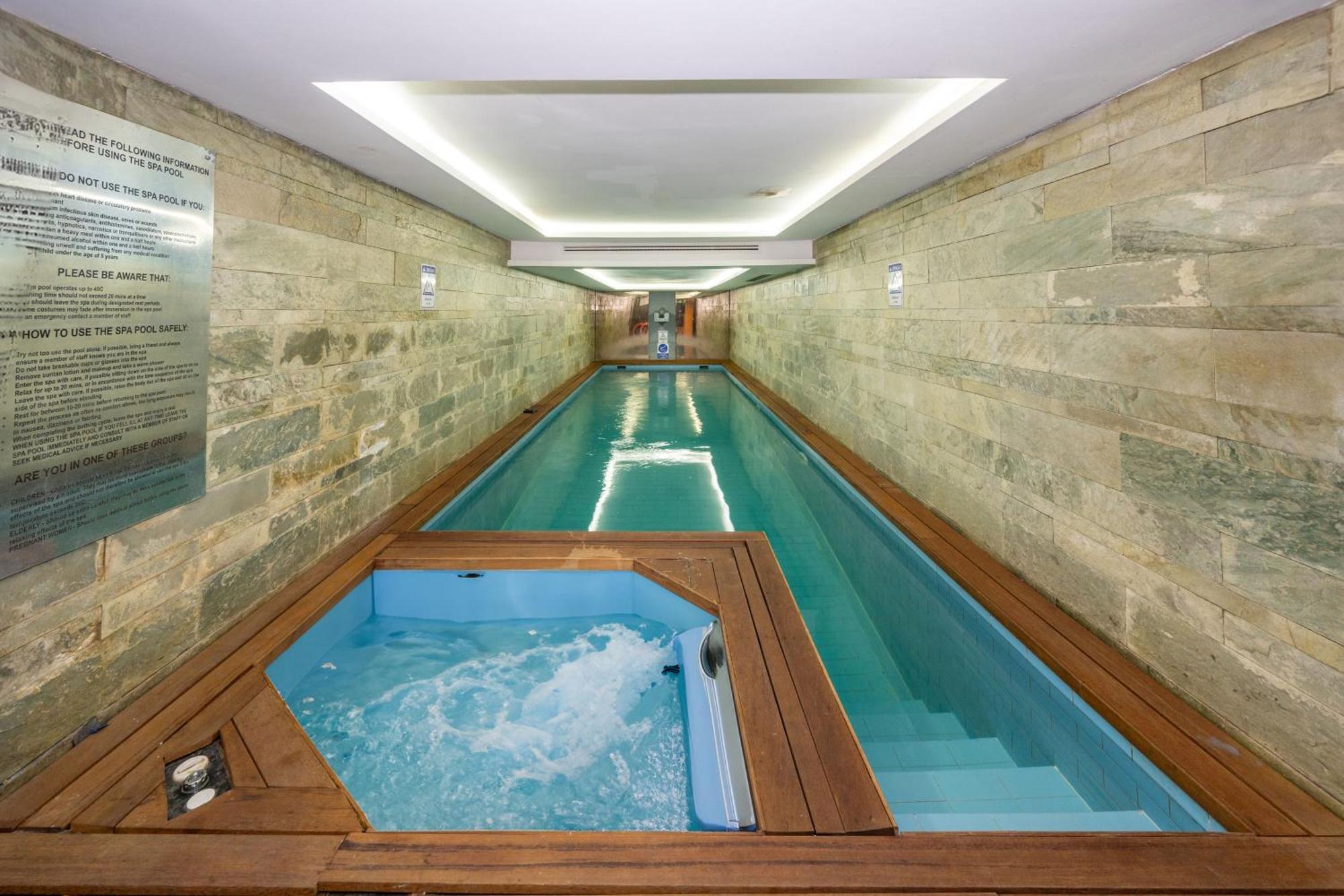 Pera Tulip & Hotel 4*