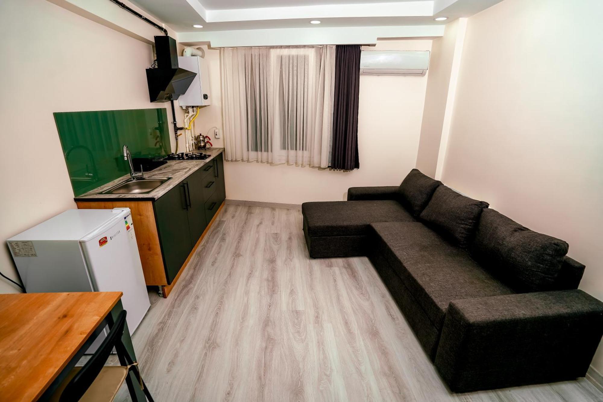 Neva Aparthotel *
