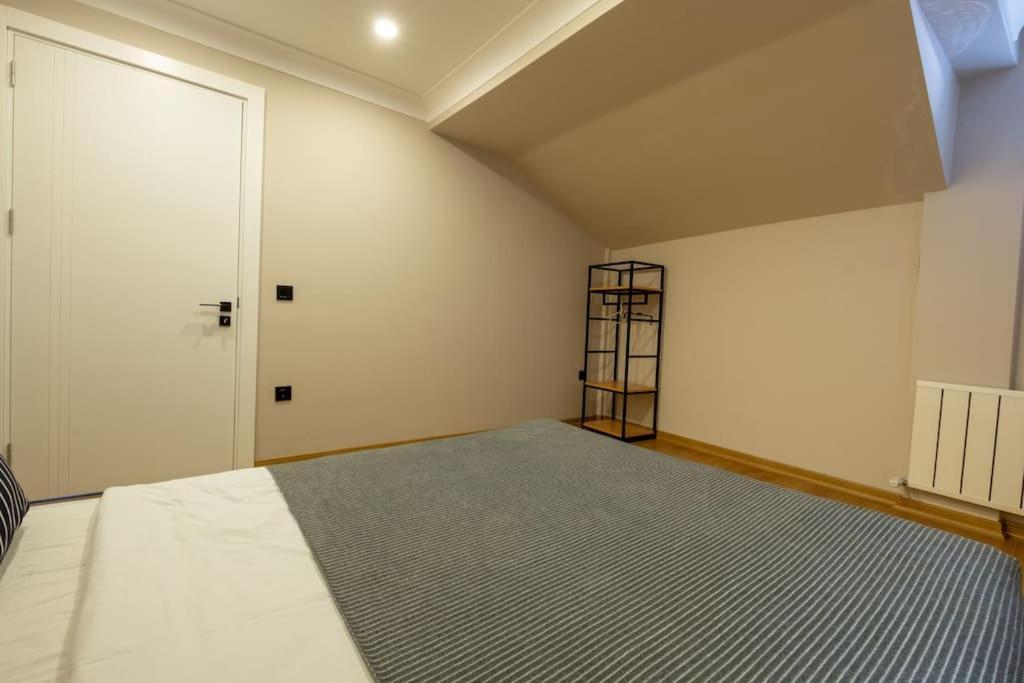 Bosphorus View With 2 Bedrooms Apartment Istanbul