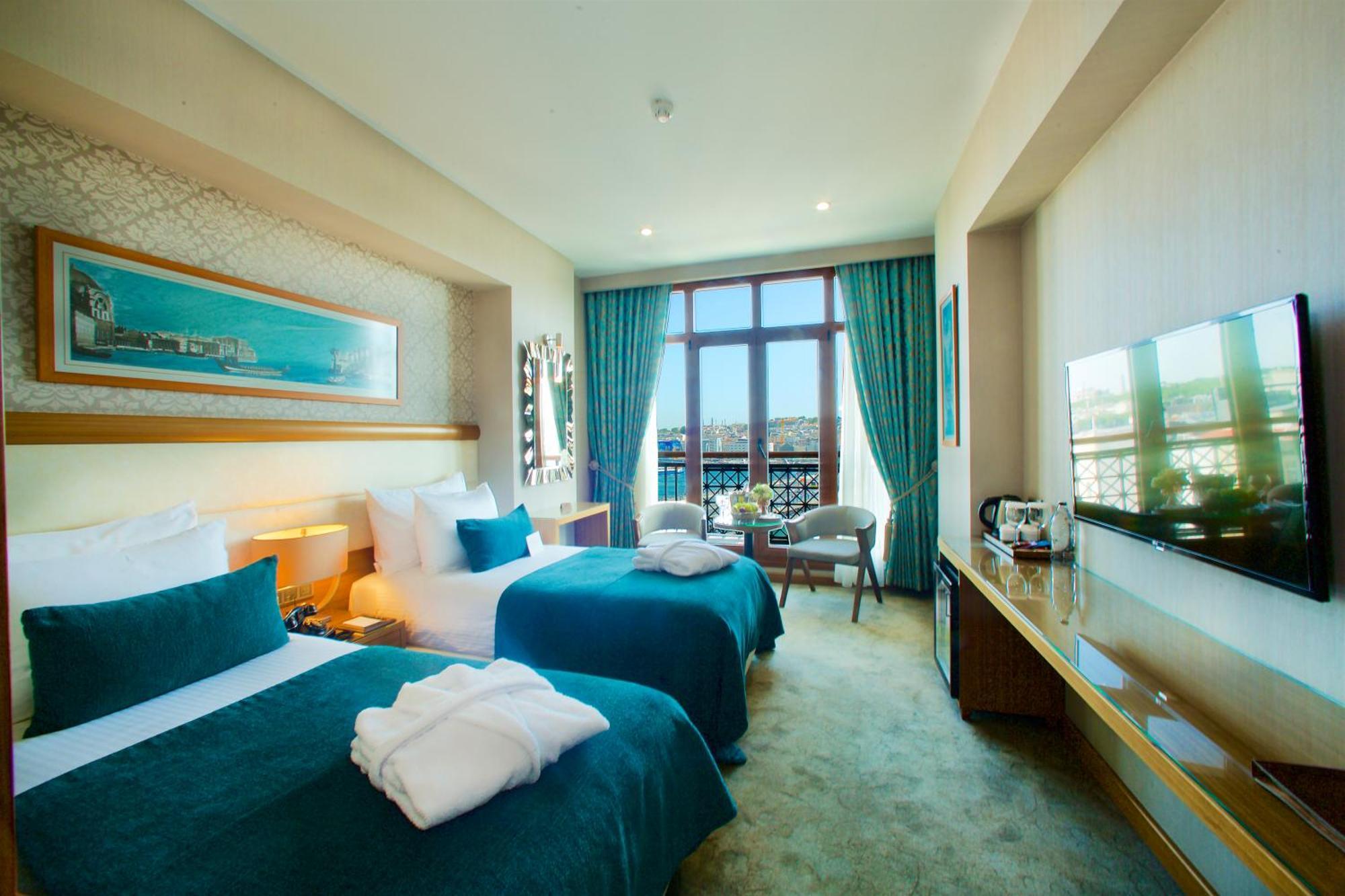 Momento Golden Horn Otel 4*
