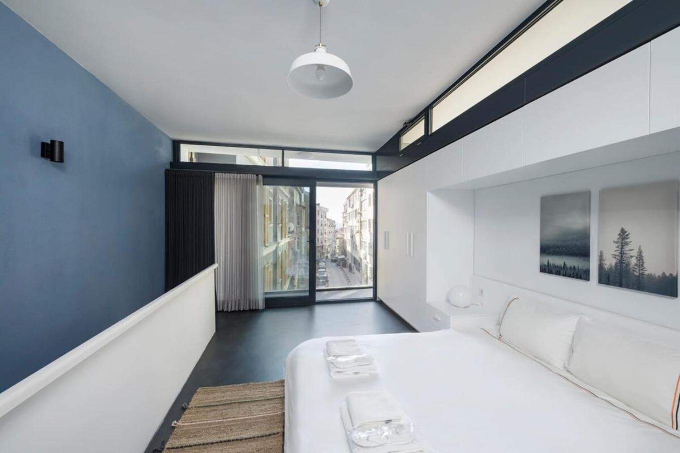 Apartment Brand New Modern Loft Smart Design! #144 *