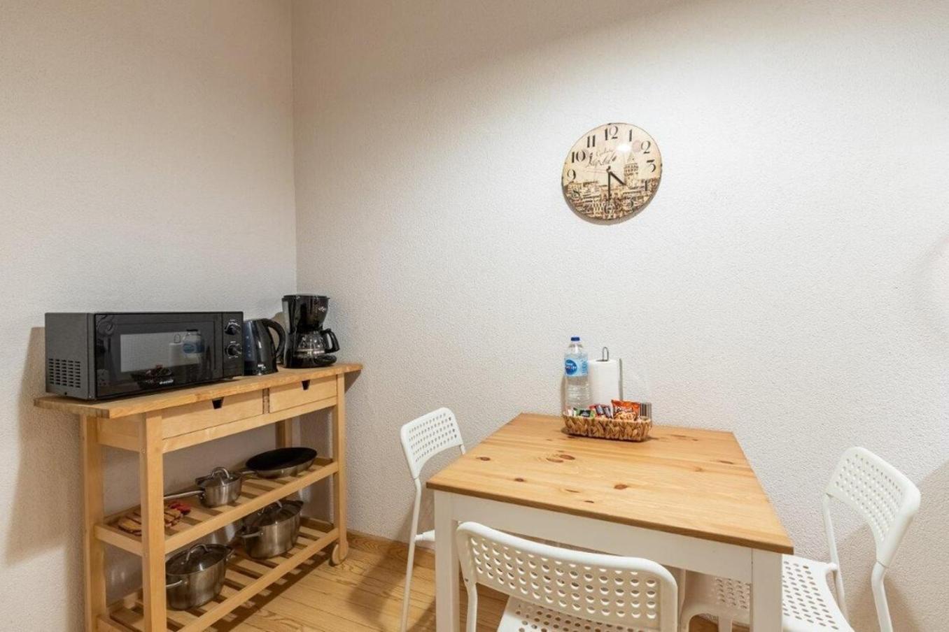 Warm Cozy Charming 2bd2bath Galatatower Gem! #256 * Istanbul
