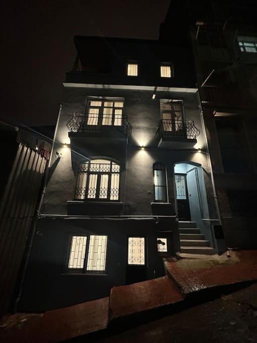 Yeni , Merkezi , Galata'da #1 Apartment *