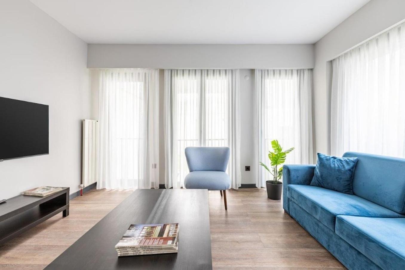 Brand New Duplex Wparking 2bd2bath #336 Apartment