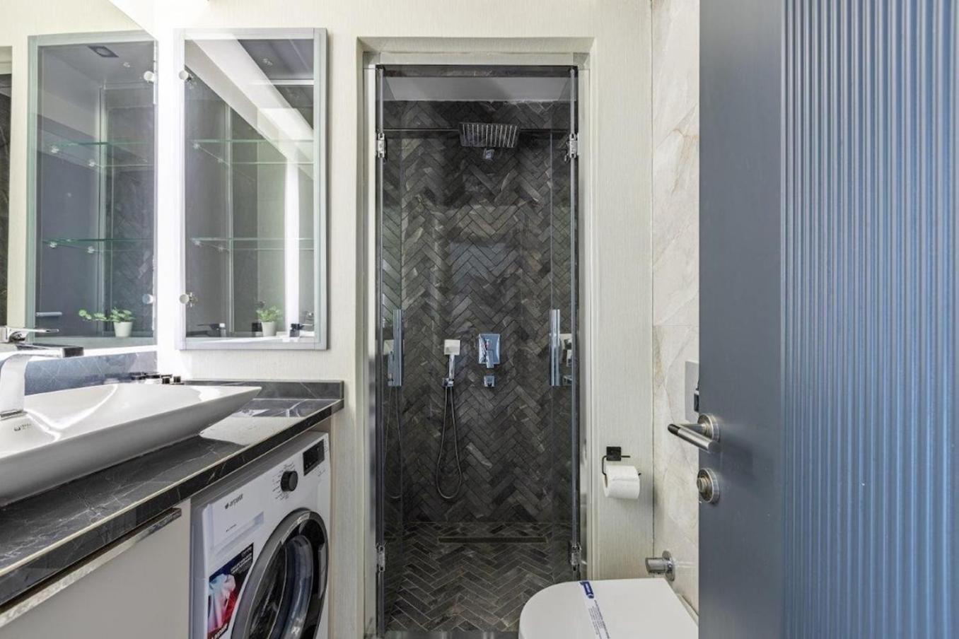 Apartment Brand New Duplex Wparking 2bd2bath #336 Istanbul