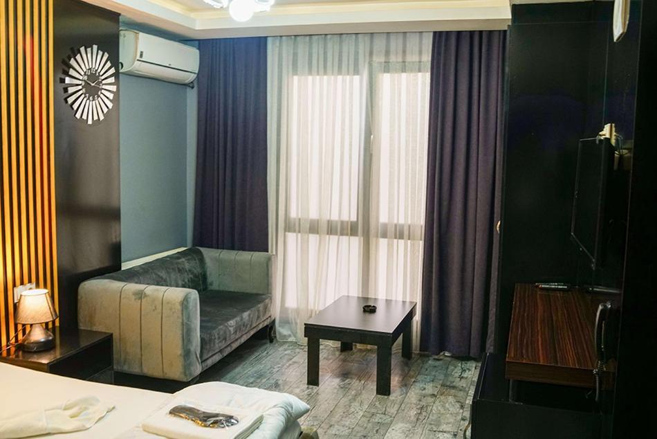 ömer Agah Bayrampasa Otel