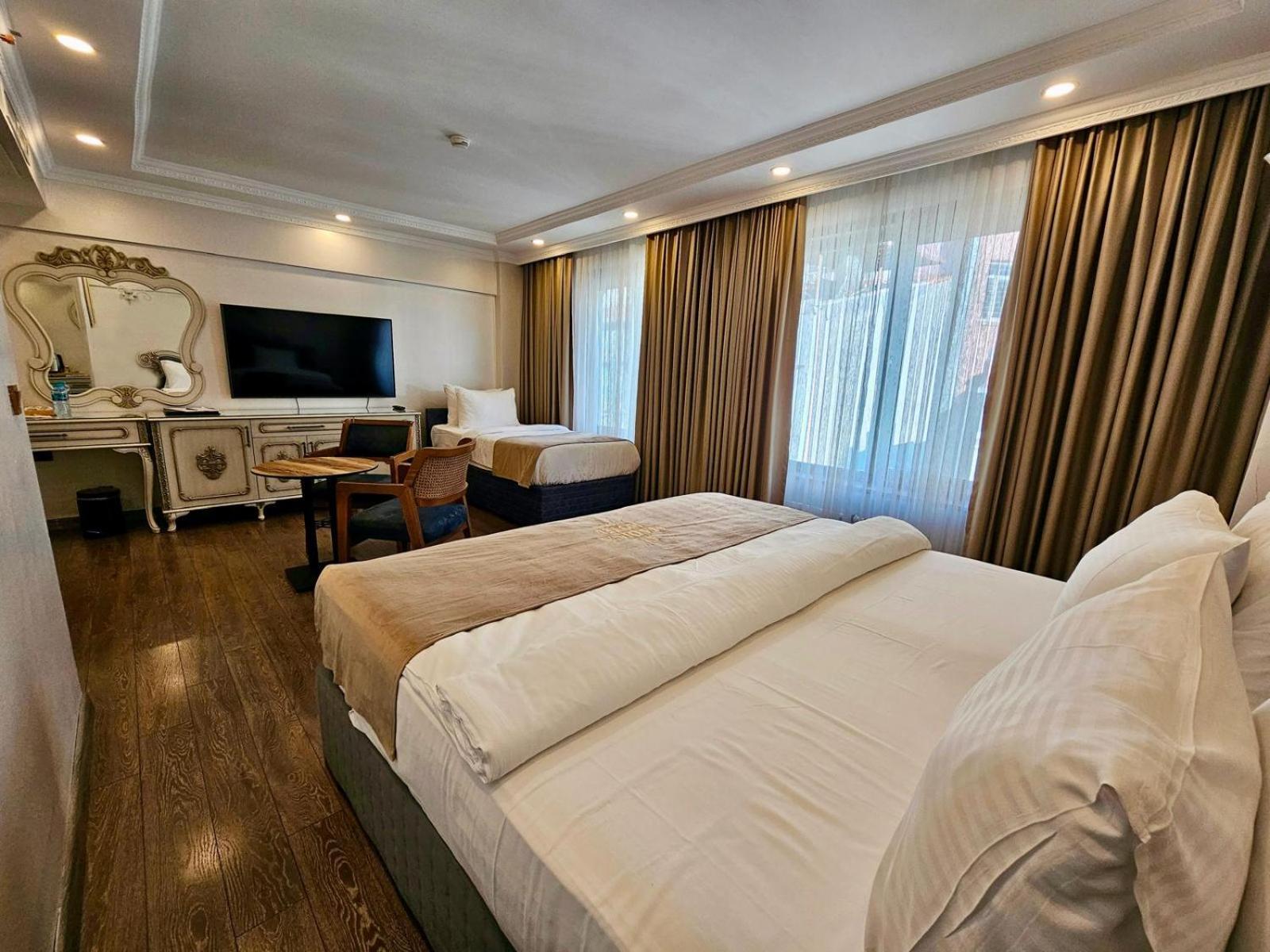 Hotel Almadina
