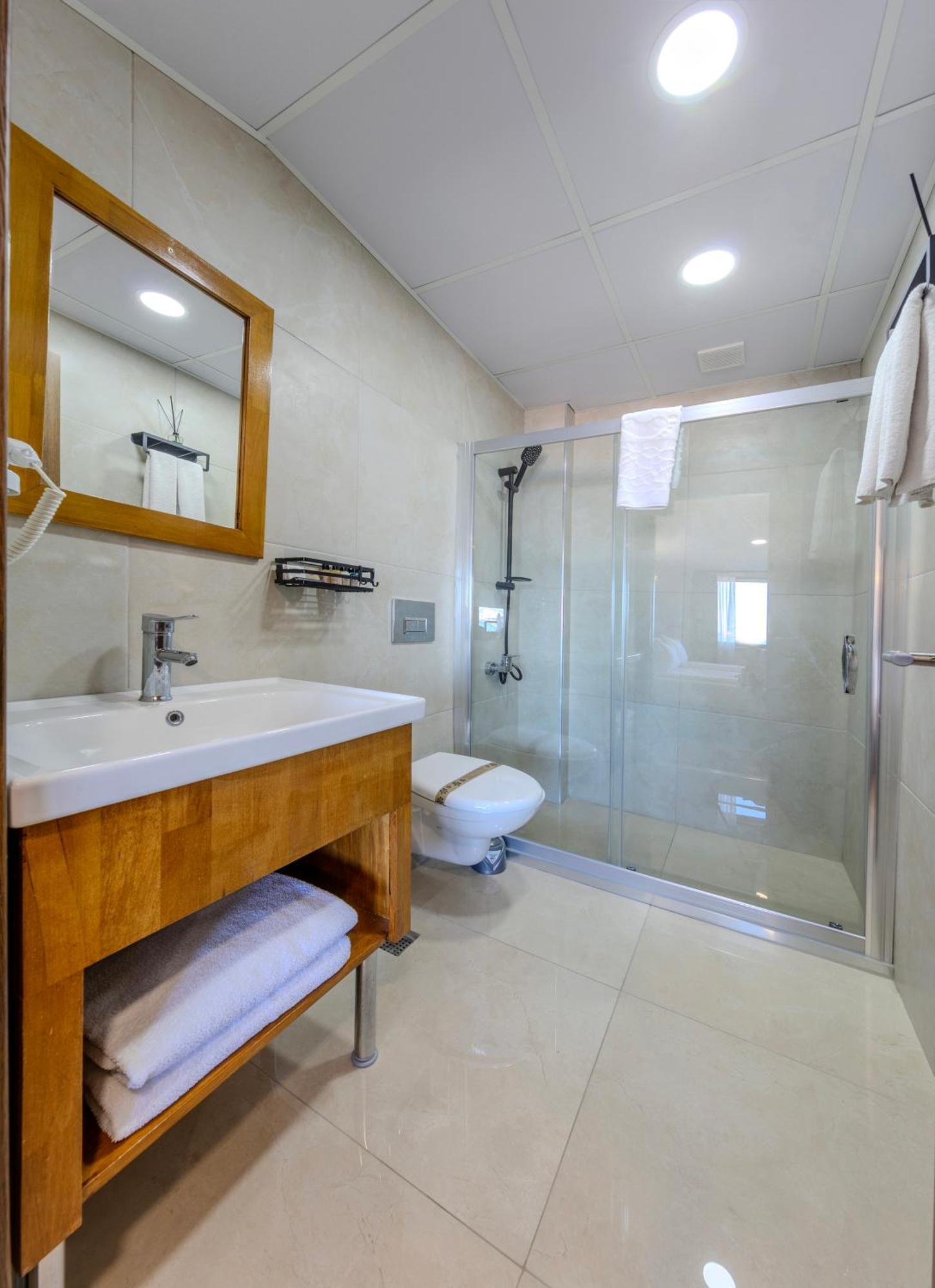 Sultan Hamit Hotel