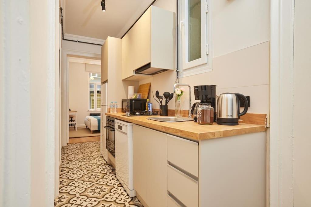 Stunning 3br 2bath Ac In Center - Santurd4 Apartment *