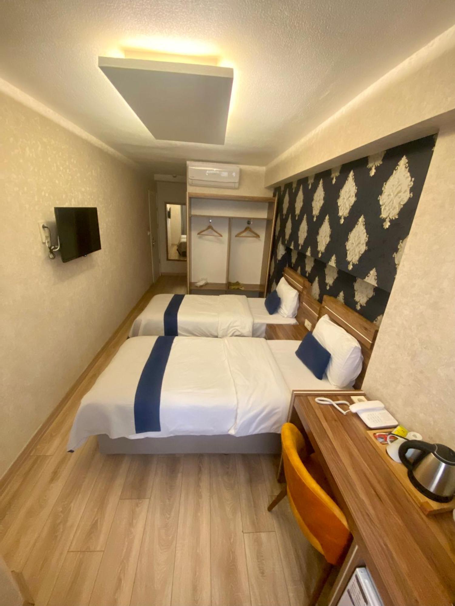 Hotel Era Palace 2*