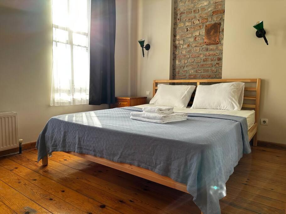 2br, 2ba 3rd Floor Of Historical Building, Galata * Istanbul