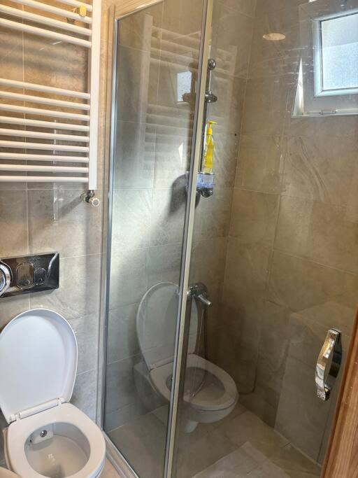 Apartment Sunny Terrace Retreat Near Taksim Square *