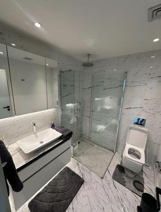 Apartment Live Lavishly Balcony 30 Floor Istanbul
