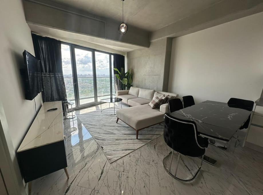Live Lavishly Balcony 30 Floor *