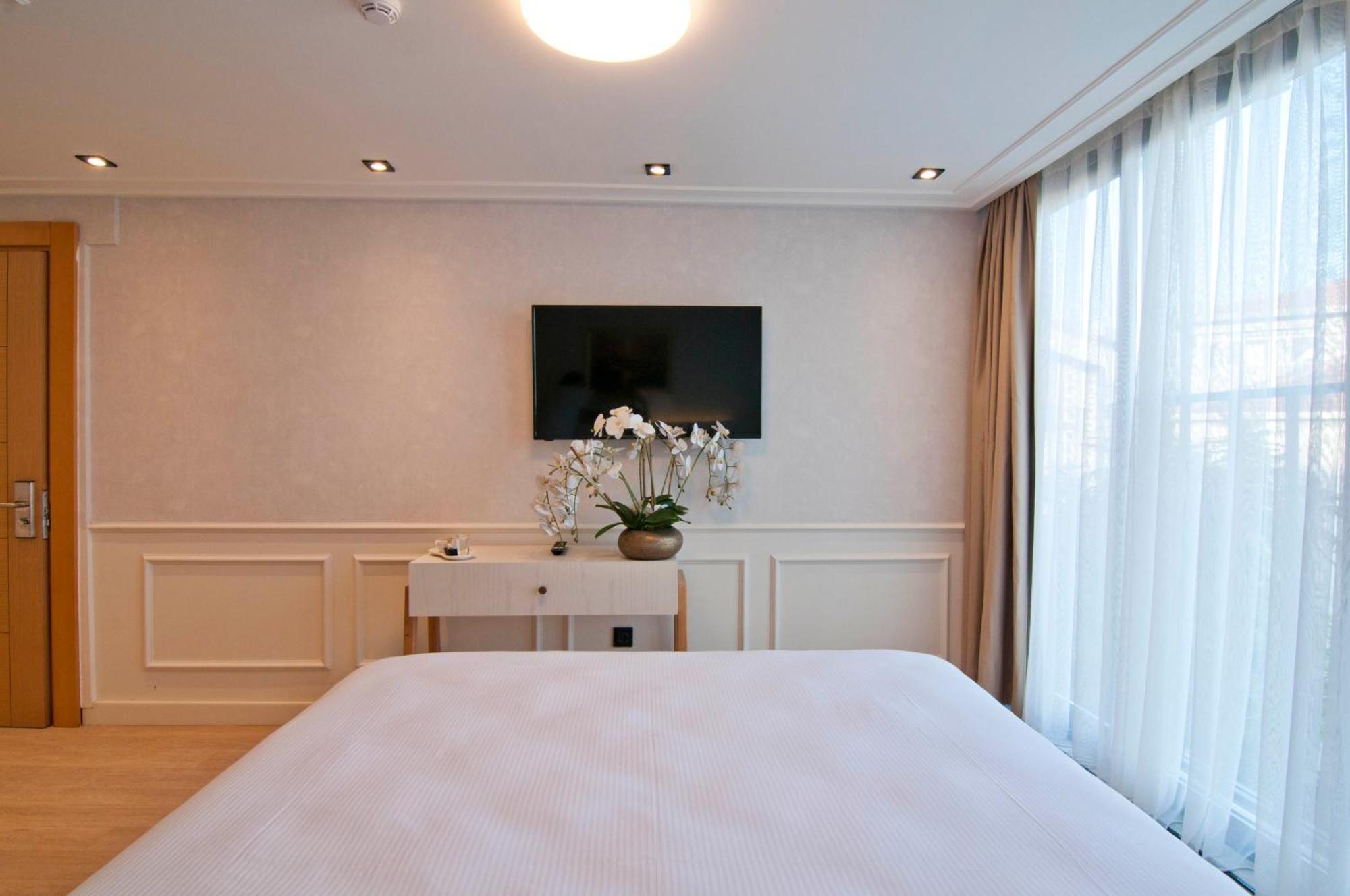 Xloft 3*