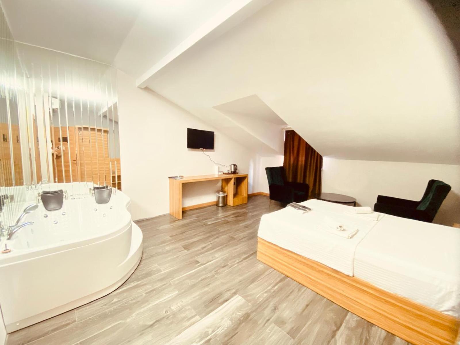 Waves Hotel