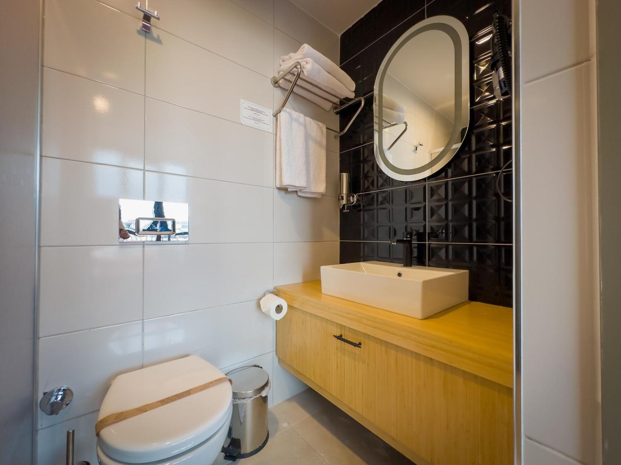 Hotel Mihman *