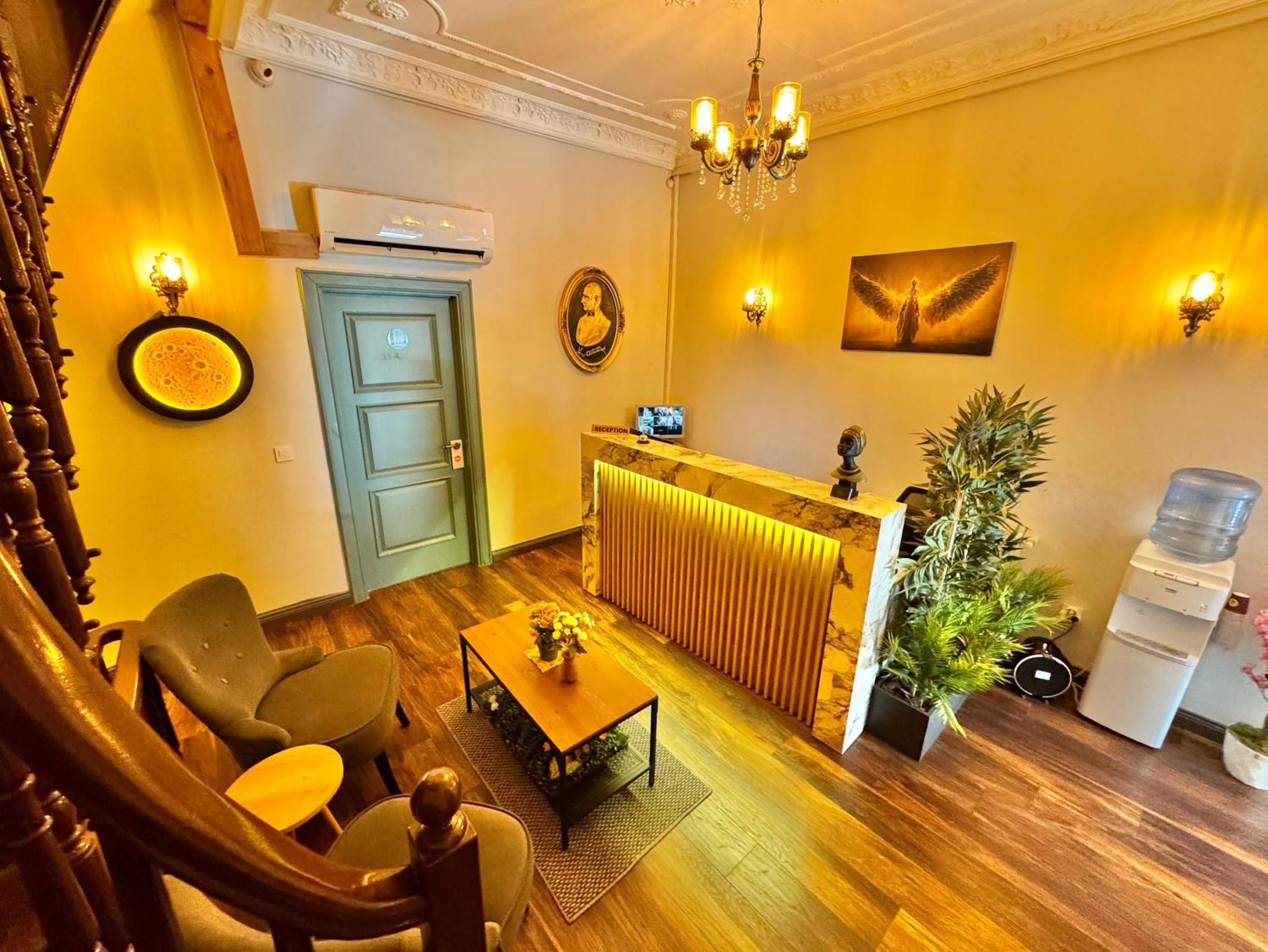 Hotel Kadikoey 3*