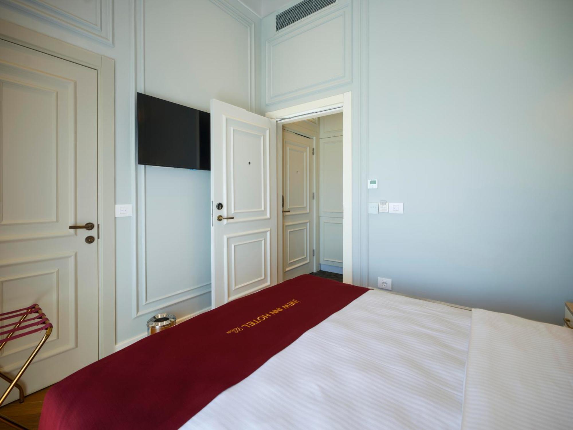 New Old Town Hotel 4*