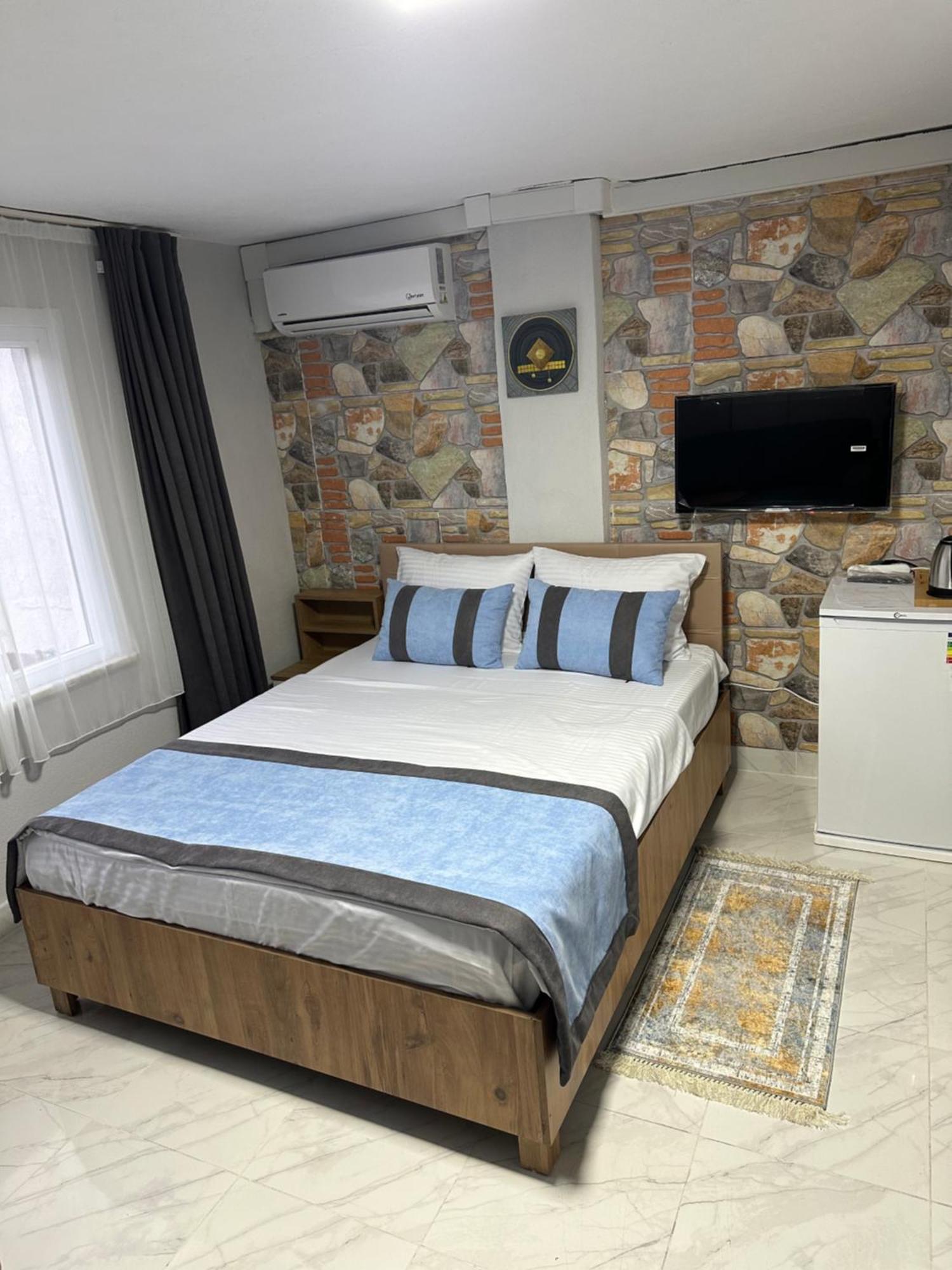 Alha Aparthotel *