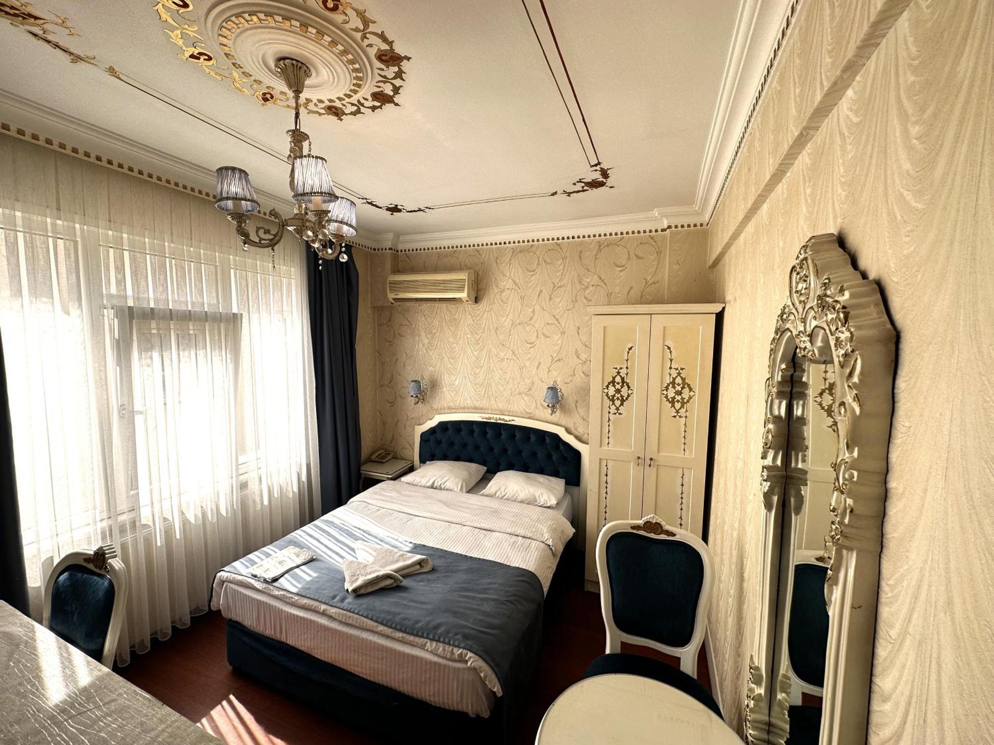 Taxim Alyon -