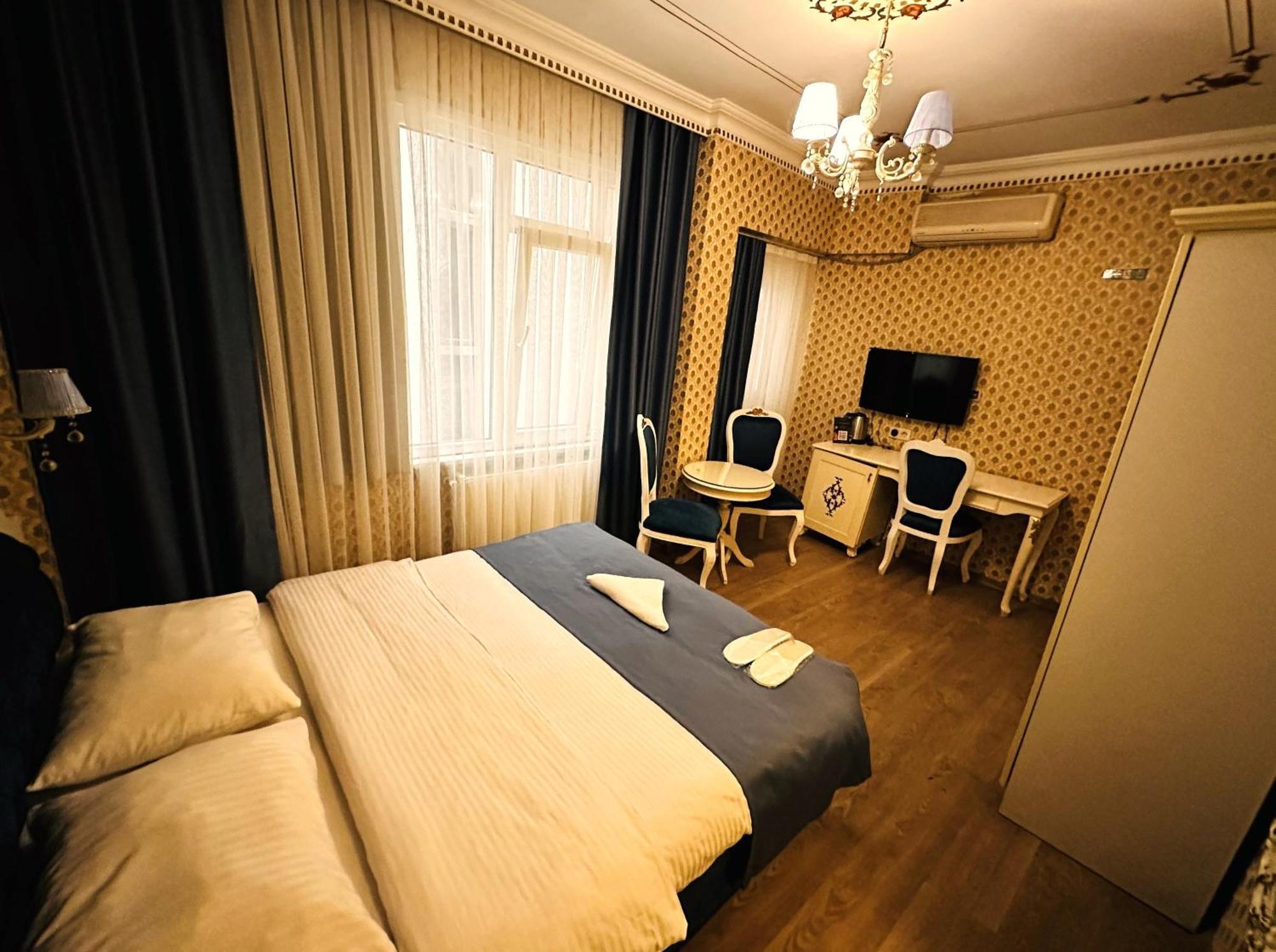 Otel Taxim Alyon -
