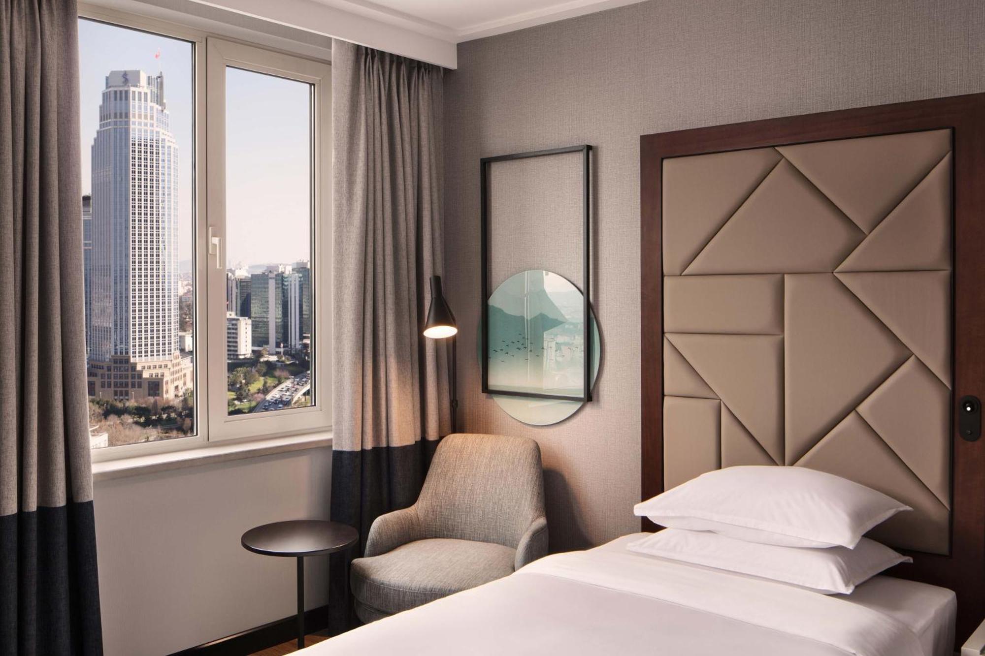 Sheraton Levent Hotel 5*