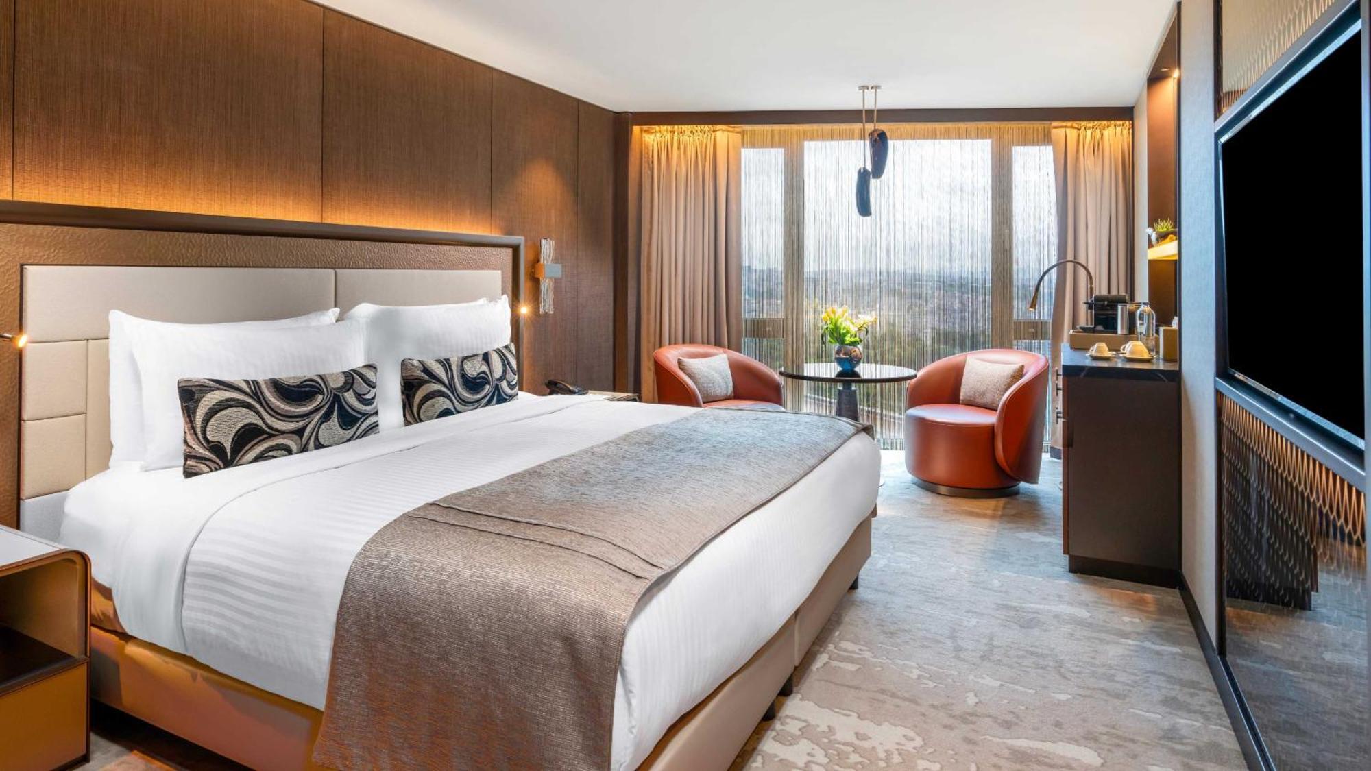 Intercontinental By Ihg 5*